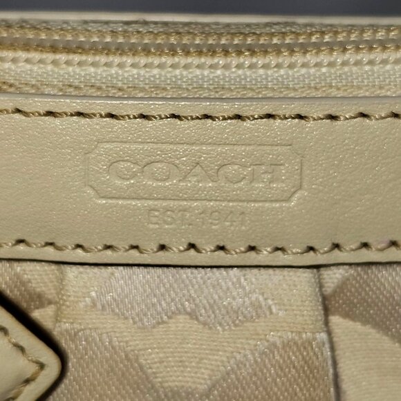 Coach Women's Signature Color Beige Pleated Wristlet 132 - Picture 5 of 13